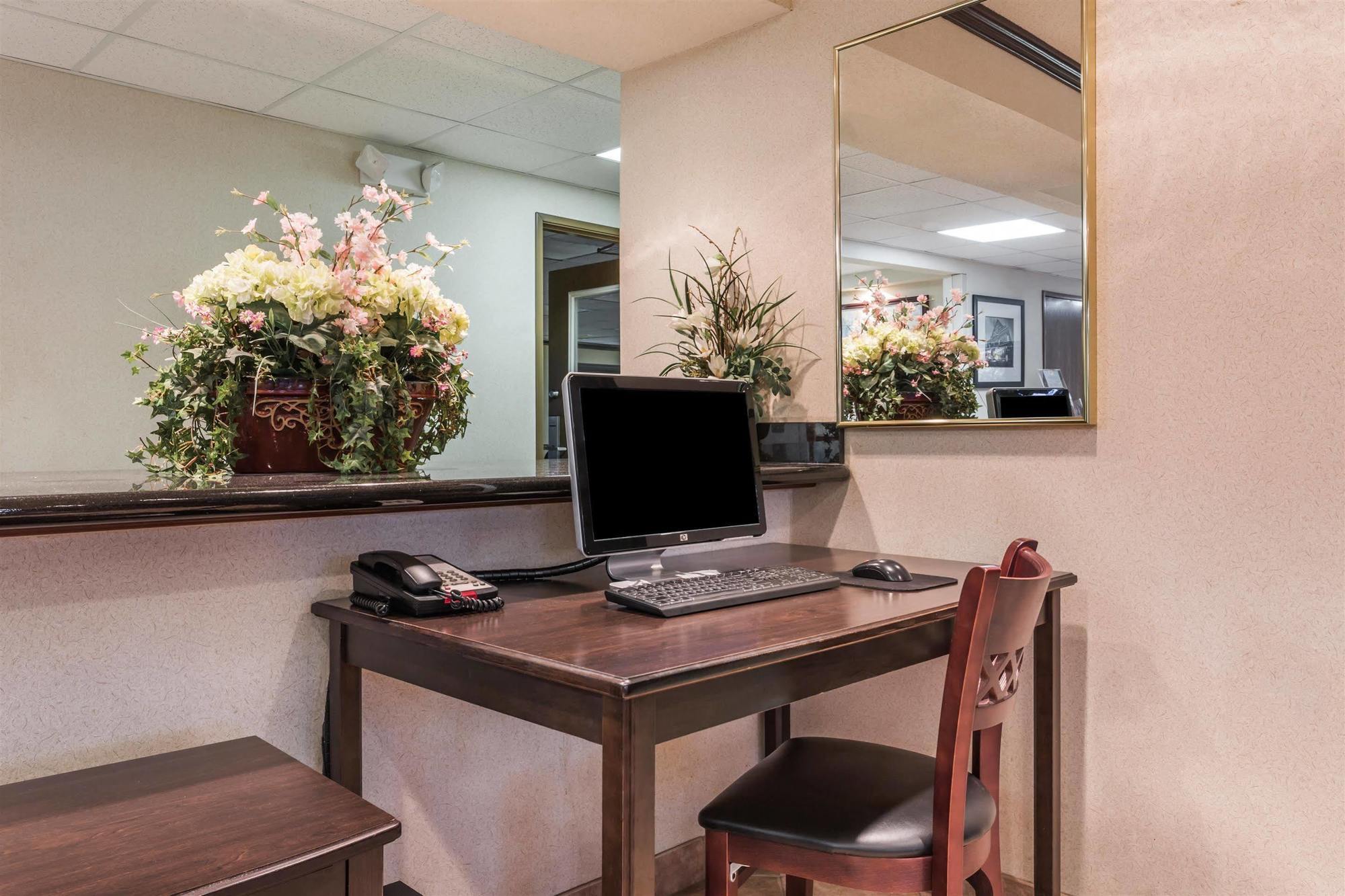 Comfort Inn & Suites Brentwood Kültér fotó