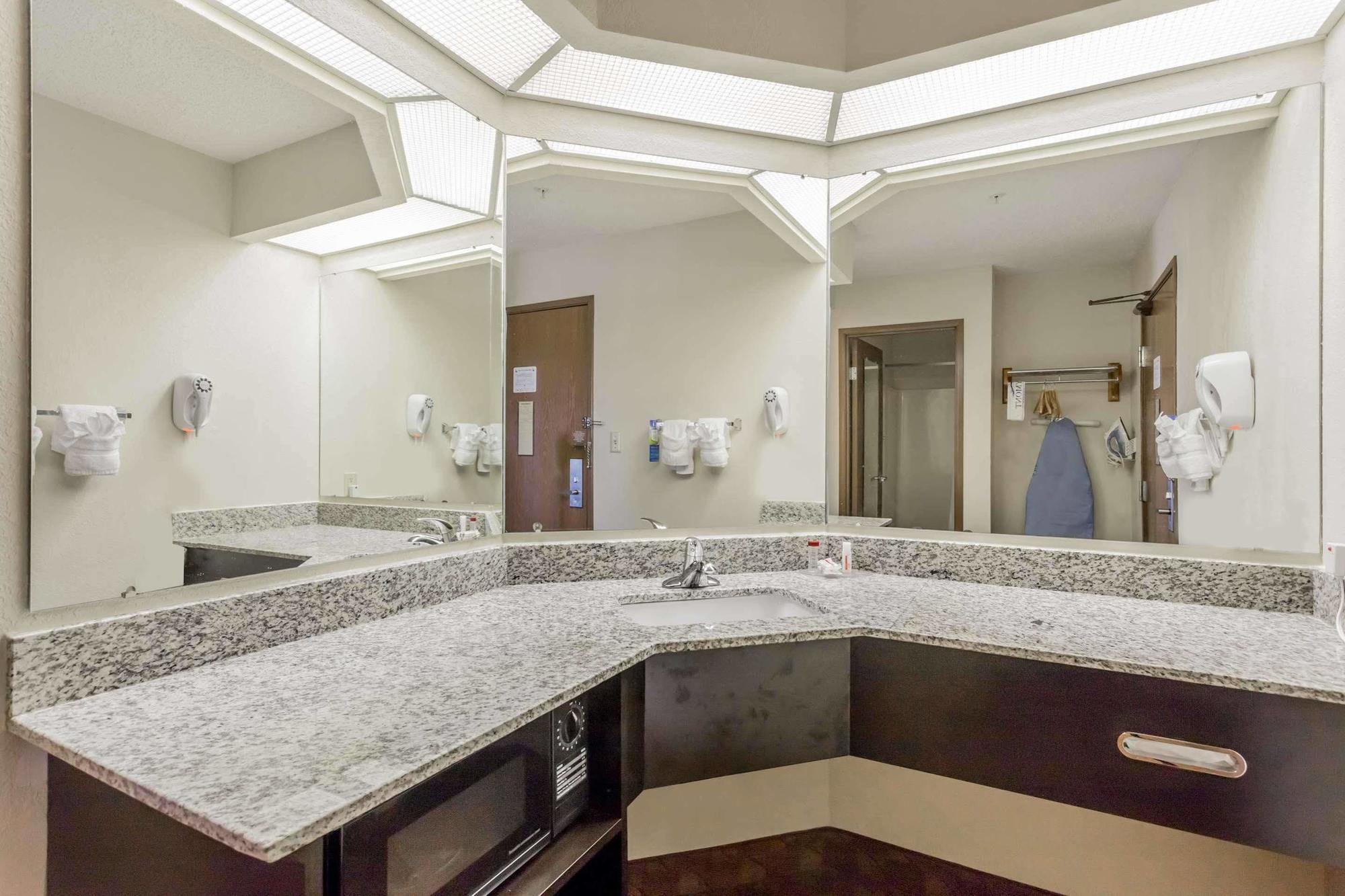 Comfort Inn & Suites Brentwood Kültér fotó